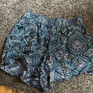 Women’s shorts size xs